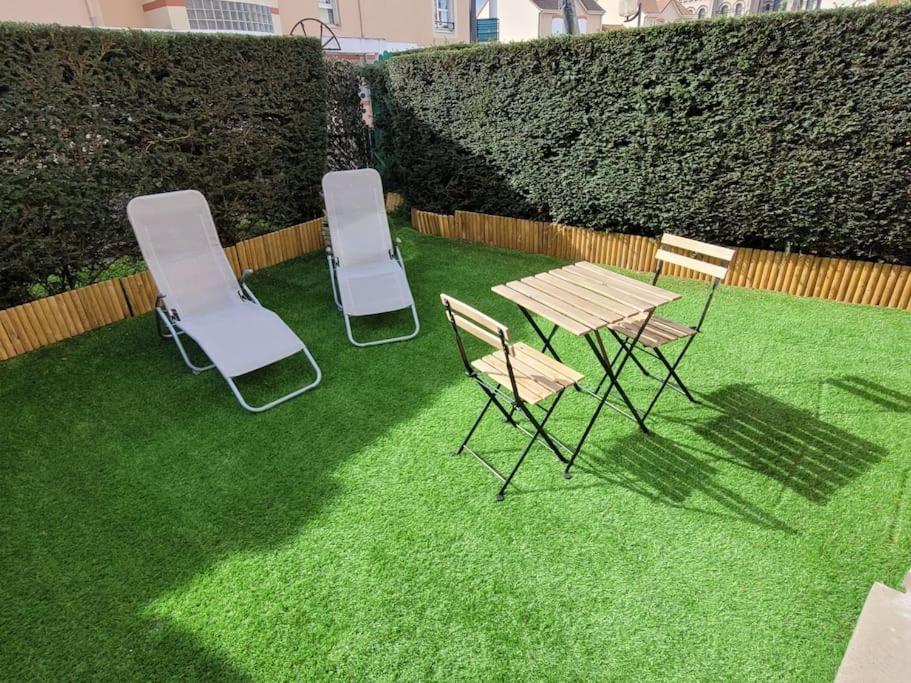 Appartement Avec Jardinet Le Petit-Quevilly Kültér fotó